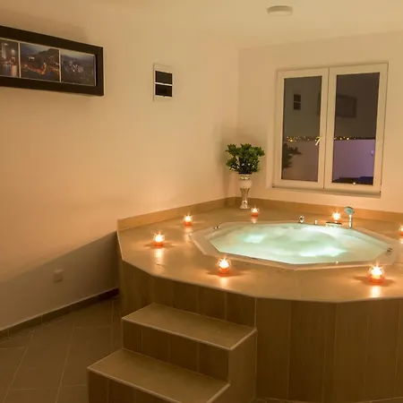 Affittacamere Miami And Wellness 4*