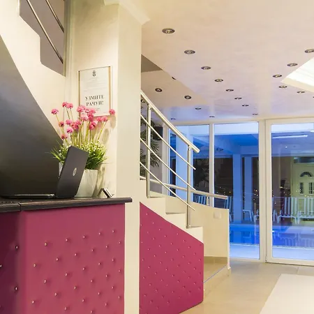 Miami And Wellness Belgrado